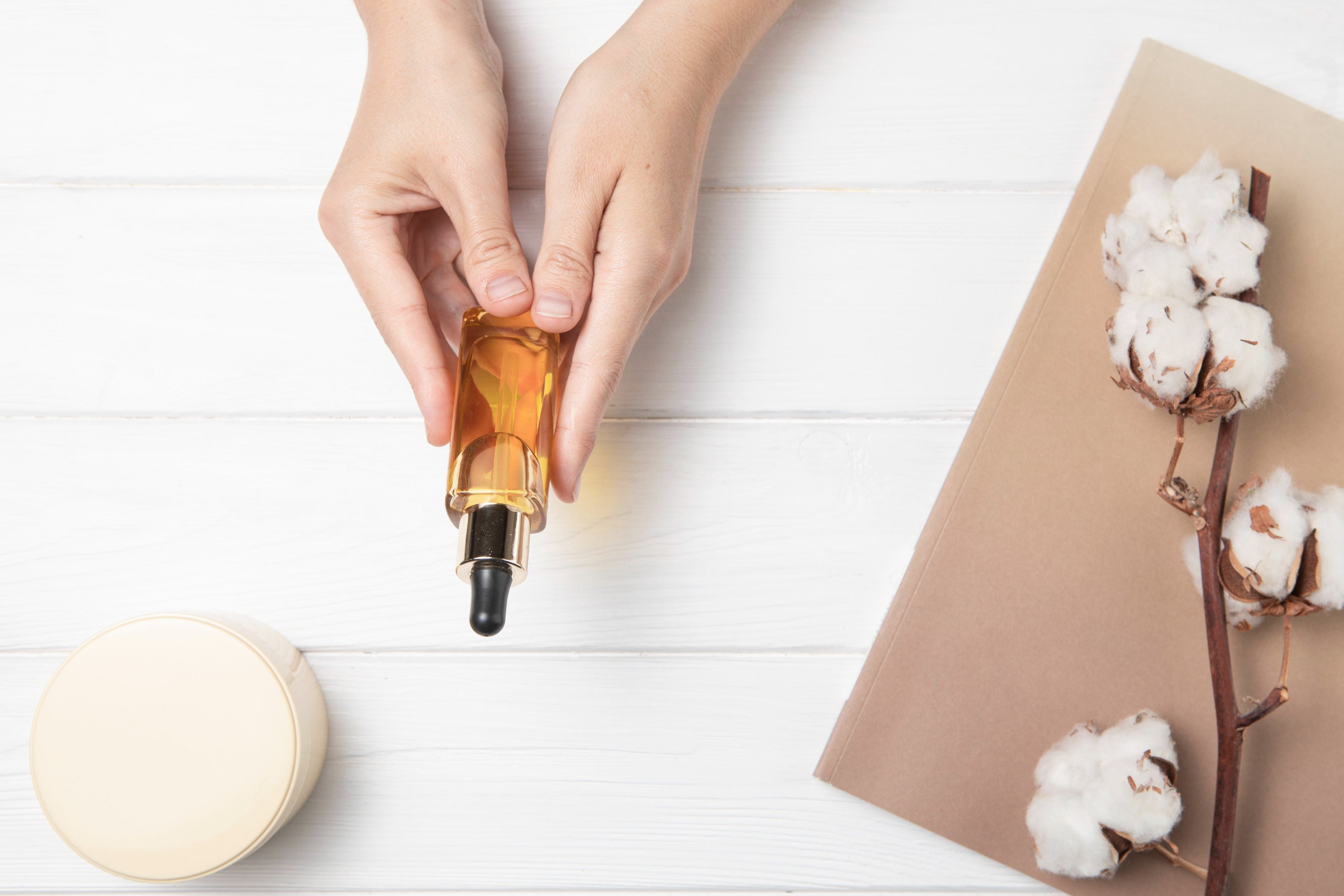 How to Identify Genuine Attar Oils When Shopping Online