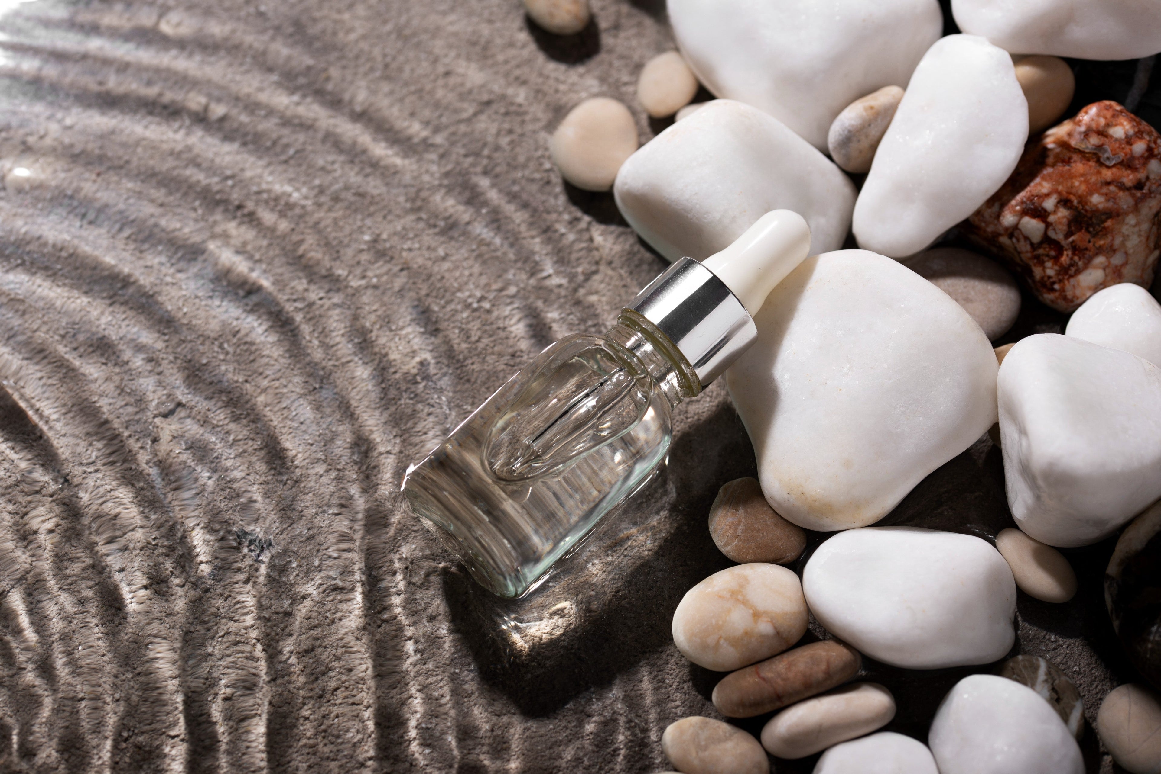 Travel Friendly Fragrances: Why Attars Are Perfect for Summer Trips
